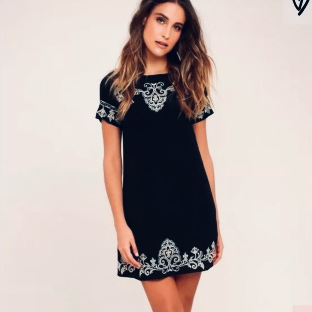 Lulu's Tale to Tell Beige and Black Embroidered Shift Dress